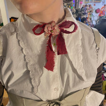 Load image into Gallery viewer, Pierced Orchid Choker