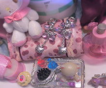 Load image into Gallery viewer, Magic Kitty Earrings