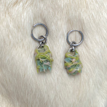 Load image into Gallery viewer, Pond Lilly Earrings
