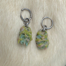 Load image into Gallery viewer, Pond Lilly Earrings
